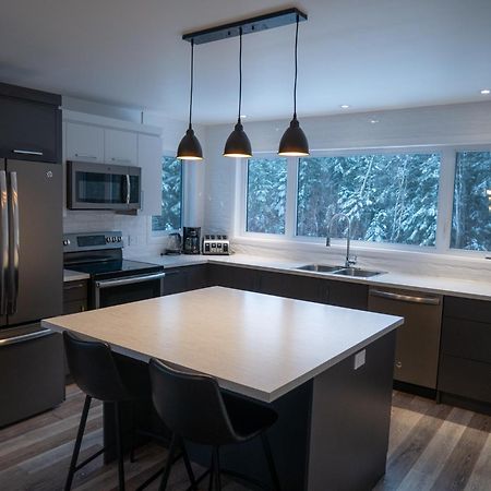 Cottage Quebec - Olivine Петит-Ривиер-Сен-Франсоа Екстериор снимка