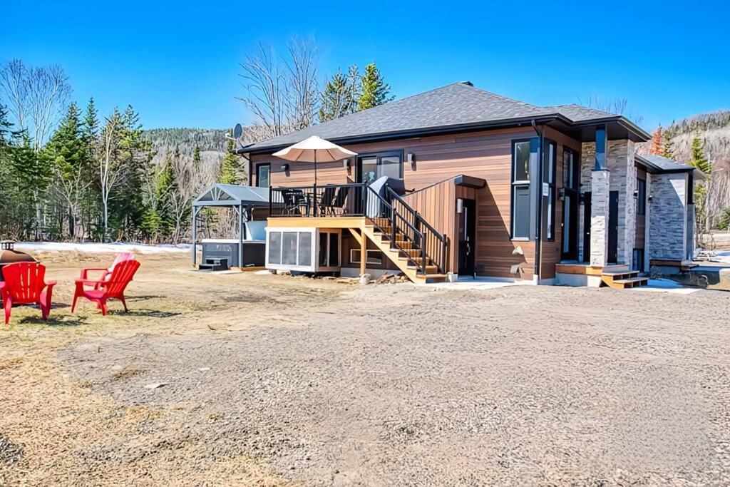 Cottage Quebec - Olivine Петит-Ривиер-Сен-Франсоа Екстериор снимка
