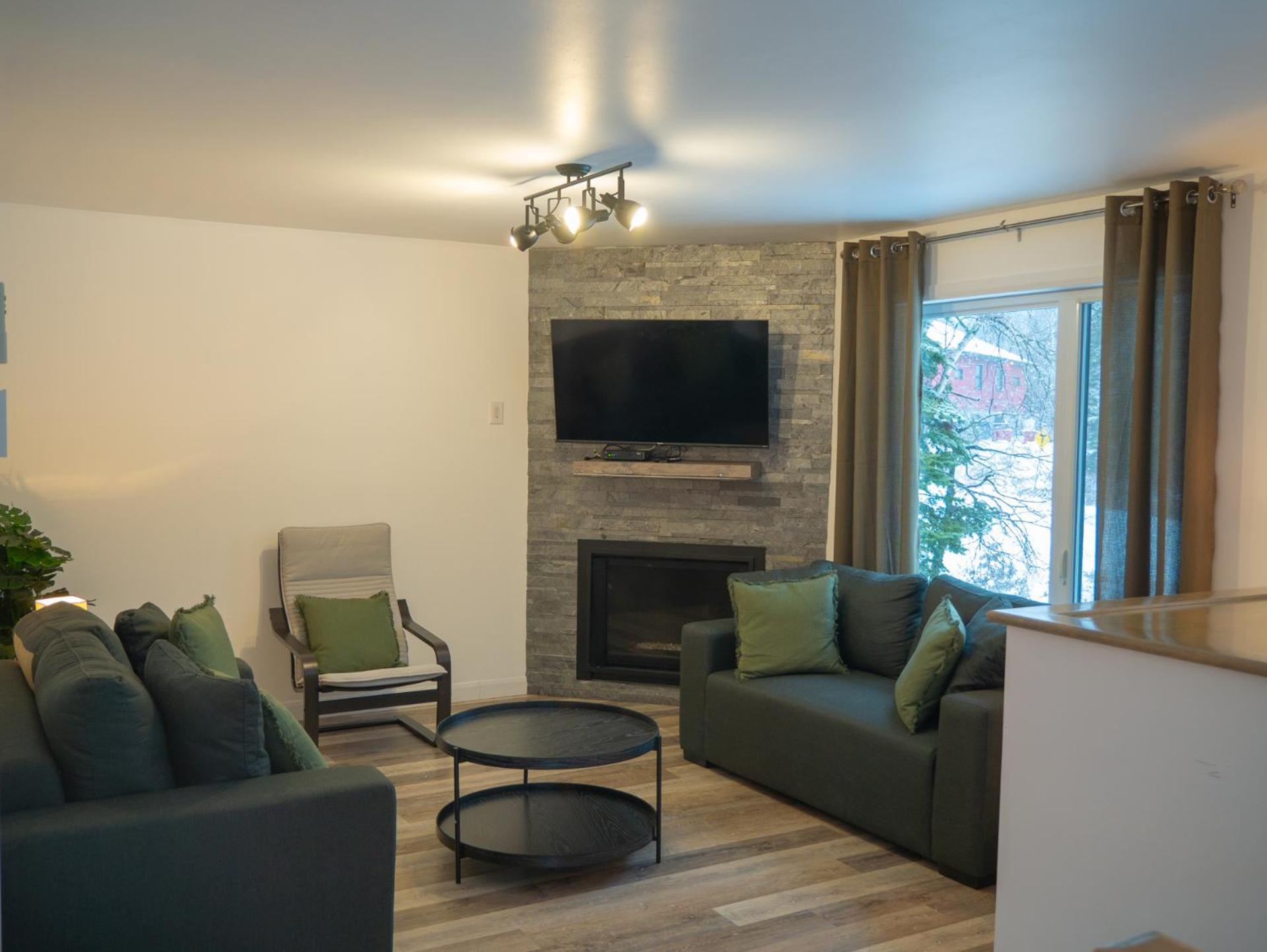 Cottage Quebec - Olivine Петит-Ривиер-Сен-Франсоа Екстериор снимка